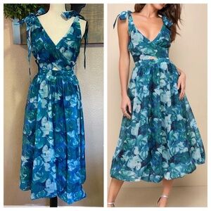 Lulu's Blue Floral Midi Dress